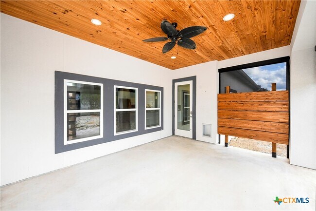 Foto del edificio - 114 High Point Cir