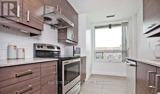 Photo du bâtiment - 8200 Birchmount Rd