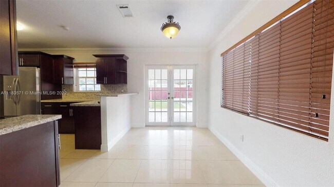 Foto del edificio - 15340 SW 306th St