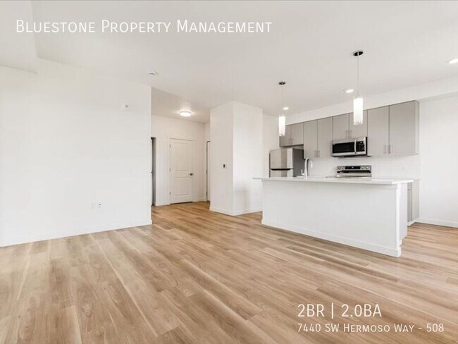 Foto del edificio - Top Floor - Move-in Ready