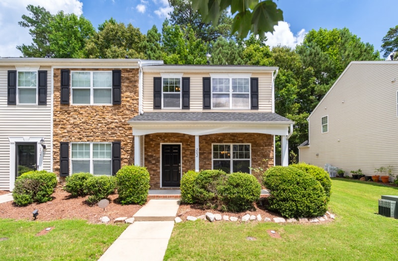 Primary Photo - 202 Tallula Ln