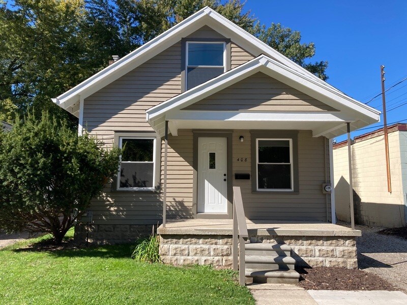 Primary Photo - 408 S Clemens Ave