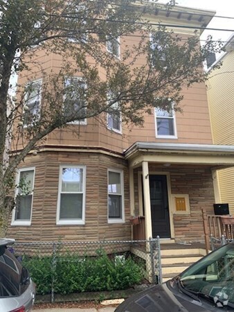 Building Photo - 17 Raven St