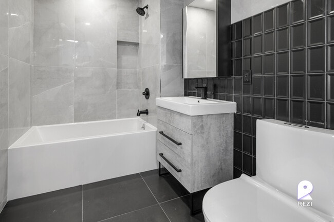 Foto del edificio - 2069 Honeywell Ave