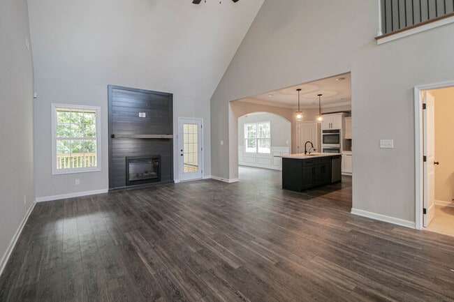 Foto del edificio - 2240 Dottie Ln
