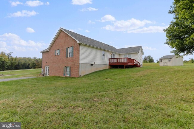 Foto del edificio - 3415 Kearneysville Pike