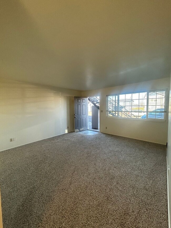 Foto del edificio - (964) 1 Bedroom / 1 Bathroom - Under New Management!