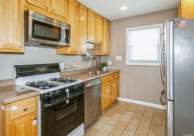 Foto del edificio - 25 Woodhollow Rd