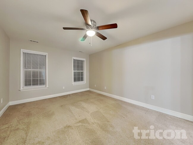 Building Photo - 461 Kimball Loop