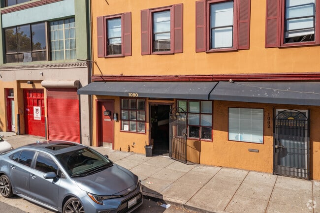 Entrada - UrbaNests | 1080 Folsom Residences