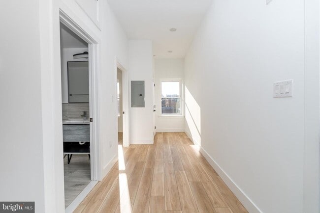 Foto del edificio - 2700 E Auburn St