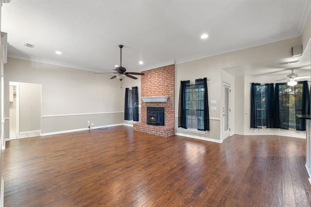 Foto del edificio - 1418 Holley Creek Ln