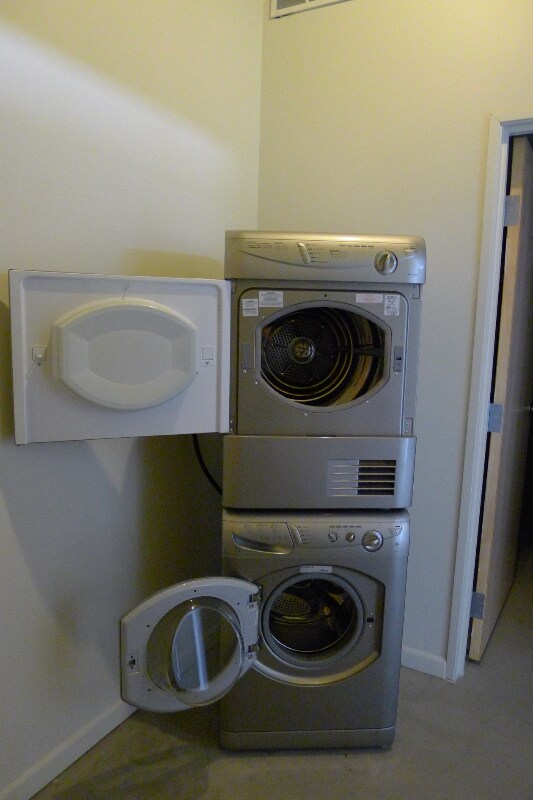 Foto del edificio - 41 Burroughs St