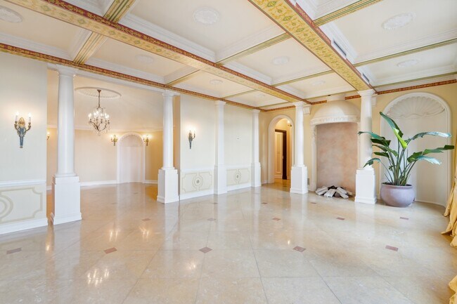 Foto del edificio - 1353 N Astor St