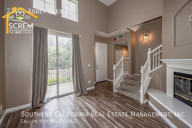Building Photo - Tri Level Two Bedroom Townhome in Valencia