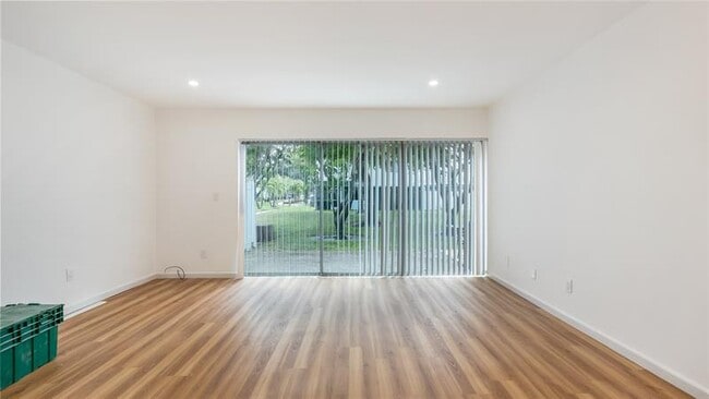 Building Photo - 3001 NW 4th Terrace