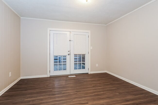 Foto del edificio - 235 Hurst Point