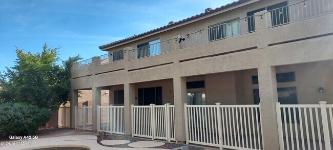 Foto del edificio - 4793 S Newport St