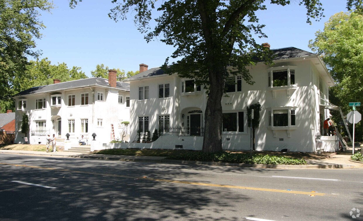 Primary Photo - 4221-4223 J St