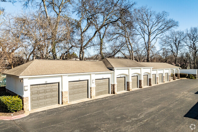 Building Photo - Enclave at Hillsboro Village