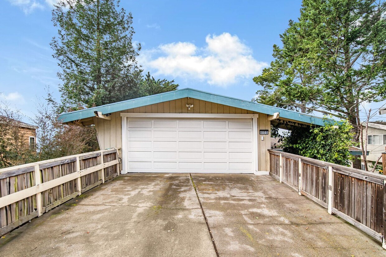 Primary Photo - Introducing the Shepherd Canyon Flat – You...
