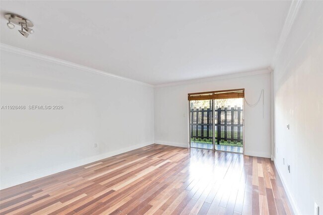 Foto del edificio - 14250 SW 62nd St