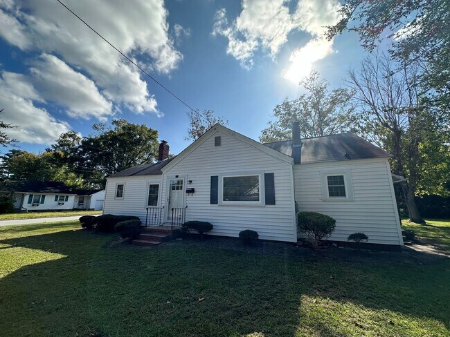 Foto del edificio - Modernized 3 bed 1 bath house