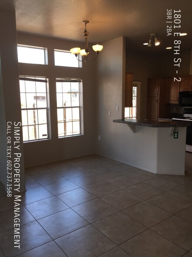Primary Photo - Spacious 3 Bedroom 2 Bath!