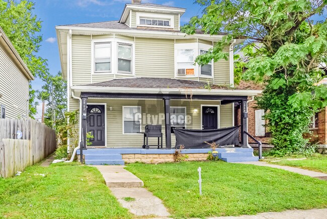 Foto del edificio - 2862 Highland Pl