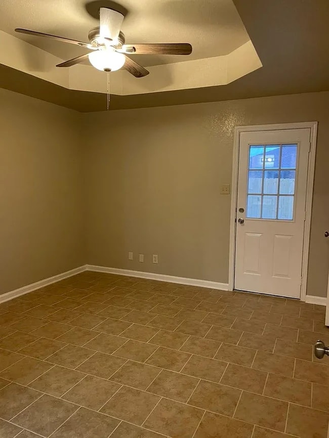 Building Photo - 4314 Acorn Creek Trail