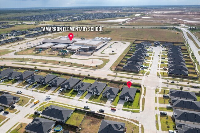 Foto del edificio - 3702 Sparkman Ln