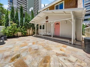 Building Photo - 244 Kapili St