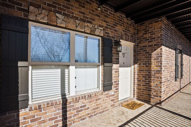 Plainsview Condo | 2 Bed 2 Bath - Plainsview Condo | 2 Bed 2 Bath