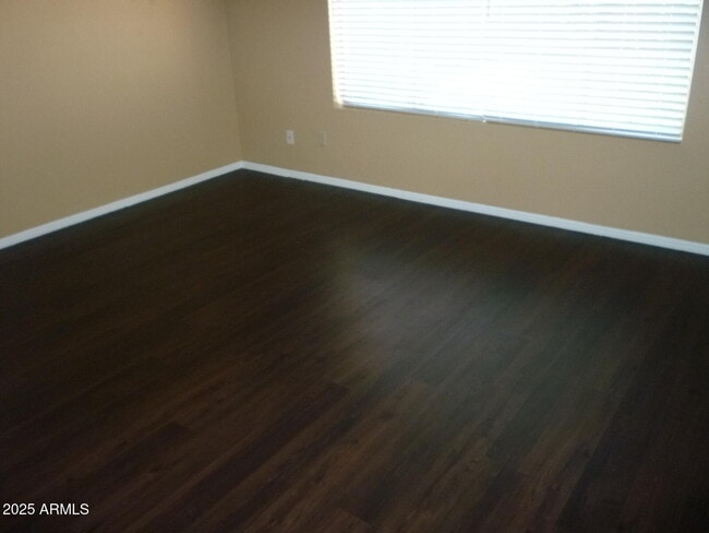 Building Photo - 4216 W Willow Ave