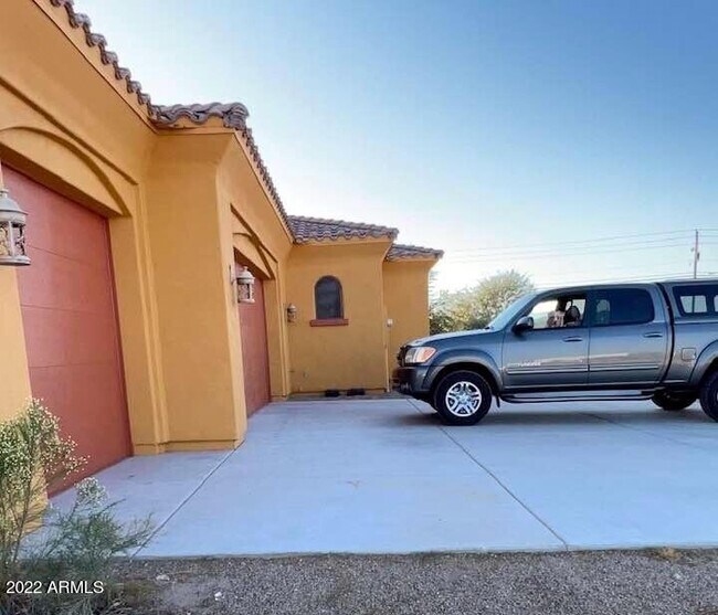 Foto del edificio - 28203 N Gary Rd