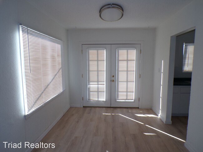 Foto del edificio - 2 br, 1 bath House - 6996 Elm Ave