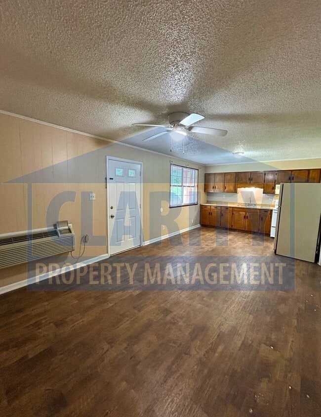 Foto del edificio - 956 Thompson Springs Rd SE