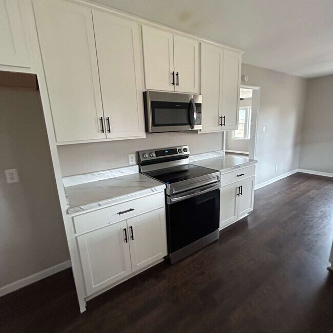 Foto del edificio - 3430 Leland Cir