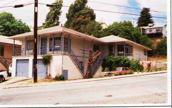 Building Photo - 24590-24592 Leona Dr