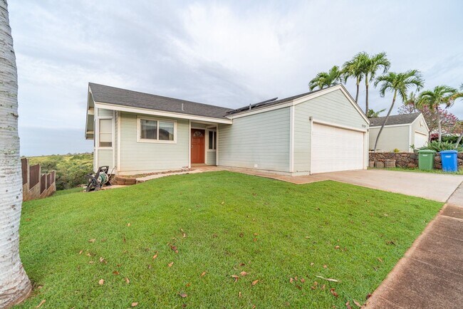 Foto del edificio - Ocean & Mountain view in beautiful Makakilo home!