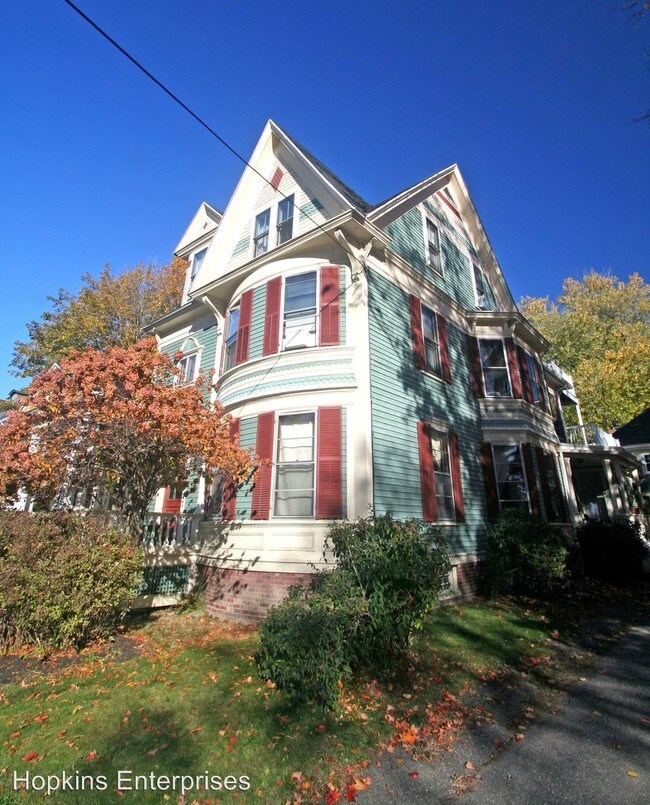 Building Photo - 609 Central Ave