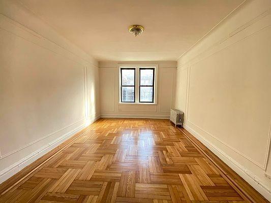 Foto del edificio - 1 bedroom in BRONX NY 10467