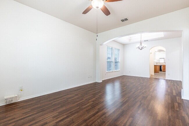 Foto del edificio - 7651 Mission Ledge