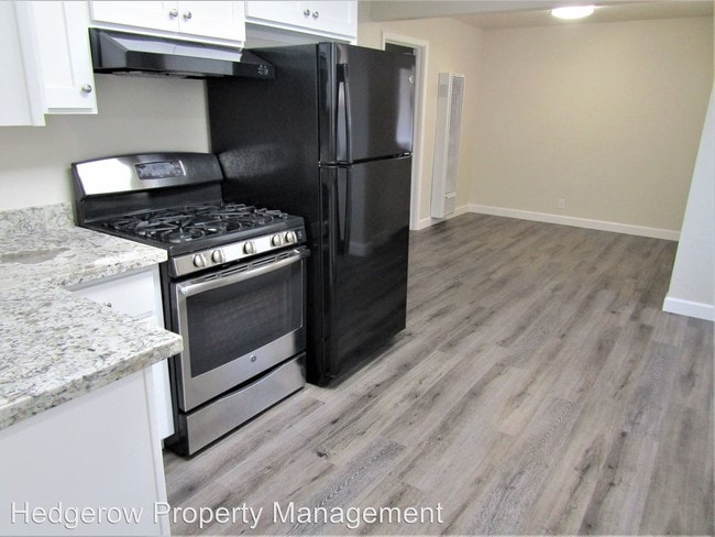 Building Photo - 3 br, 1 bath House - 311 Monroe Street