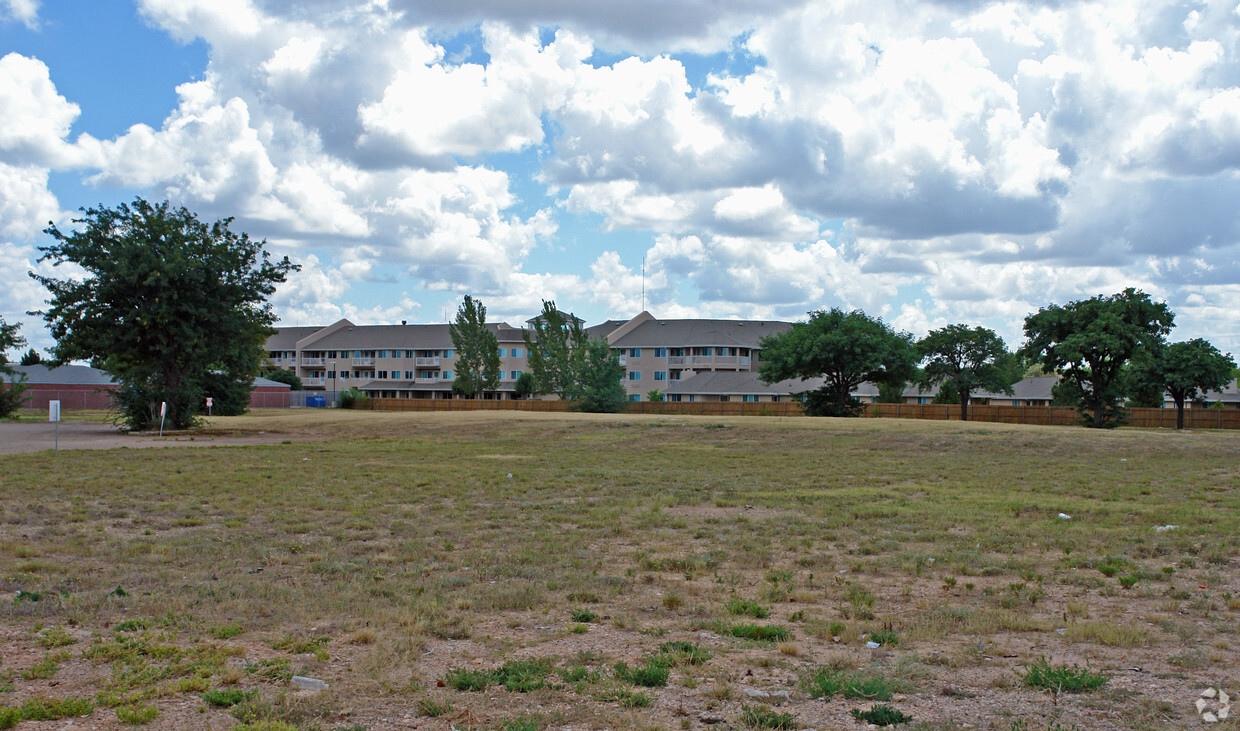 Building Photo - Ventura Place