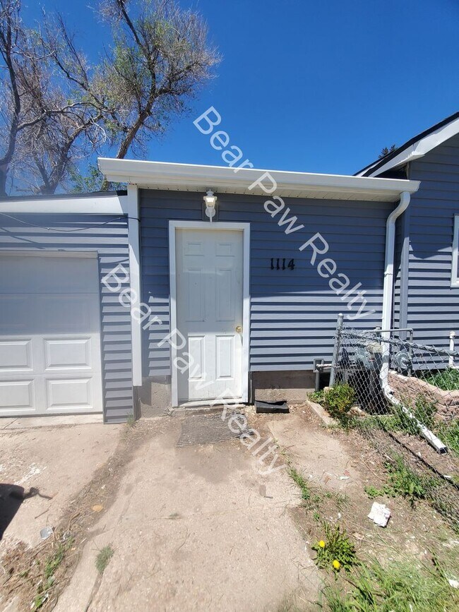 Building Photo - 1114-1118 Converse Ave