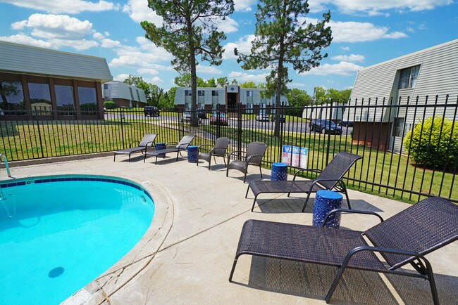 Foto del edificio - Cypress Point Apartments