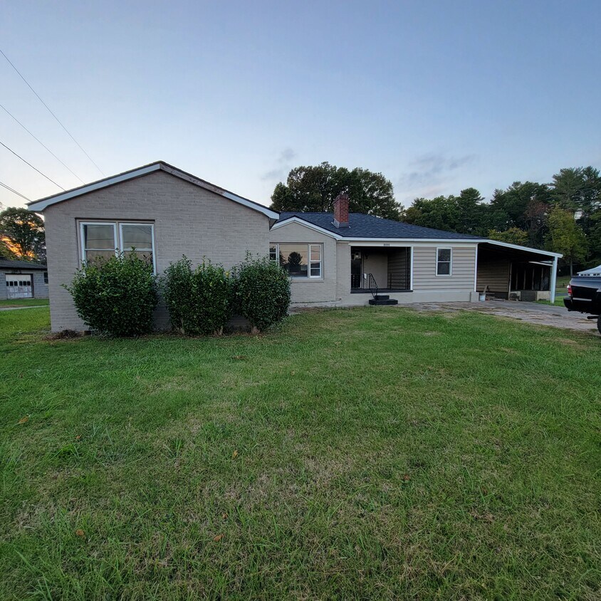 3559 Hartland Rd, NC 28655 House Rental in NC