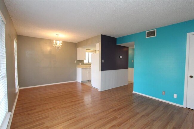 Foto del edificio - 3429 Willowrun Dr