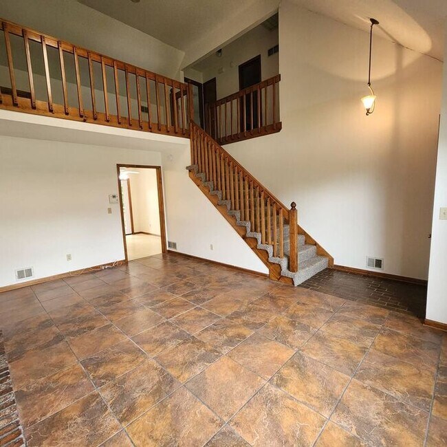 Foto del edificio - New Price! 2 Bedroom, 1.5 Bathroom Duplex ...
